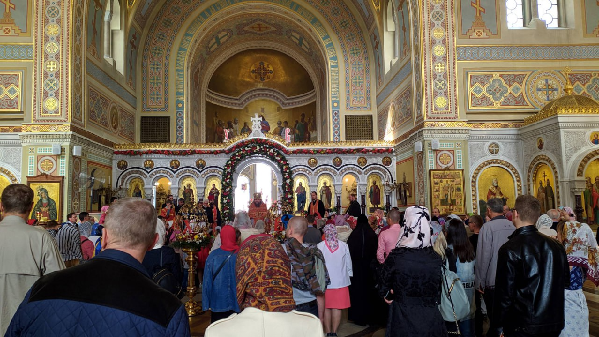 У Севастополі у храмах під час великодніх богослужінь буде контрольно-пропускний режим